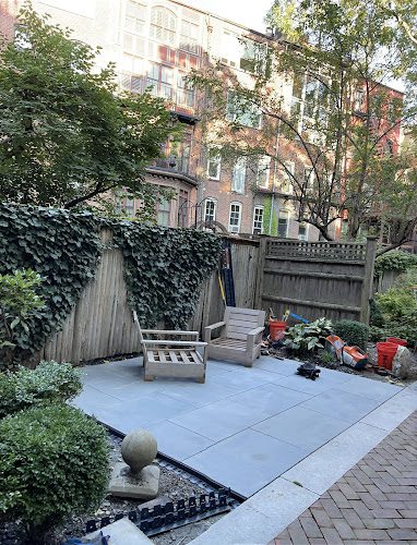 RAINFOREST LANDSCAPING