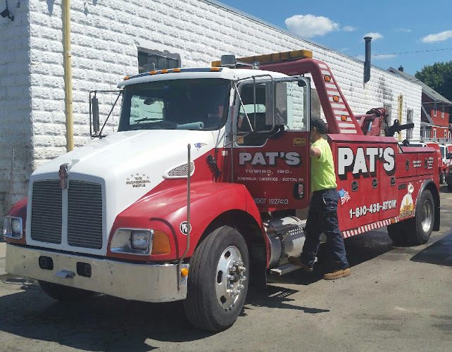 Pat’s Towing