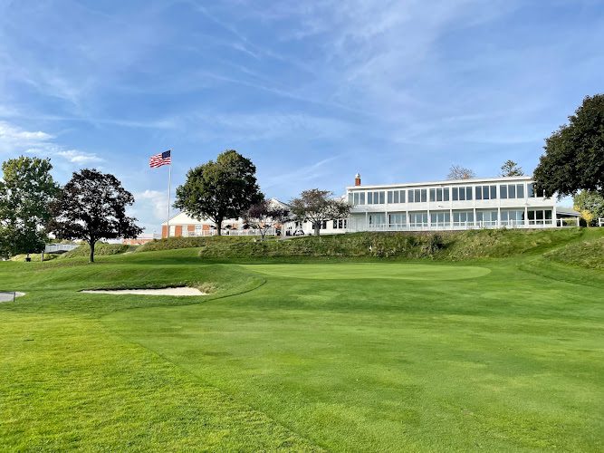 South Shore Country Club