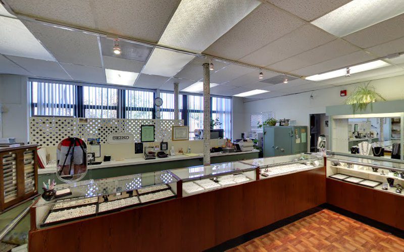 Leo Carroll Jewelers